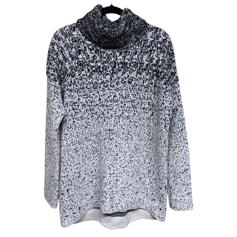 Athleta Marled Black Cream Cashmere Wool Blend Turtleneck Sweater Women's Medium